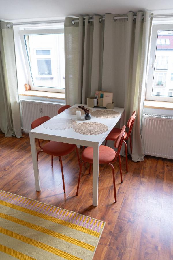 The Good Apartment Powisle 3 Bedrooms Varşovia Exterior foto
